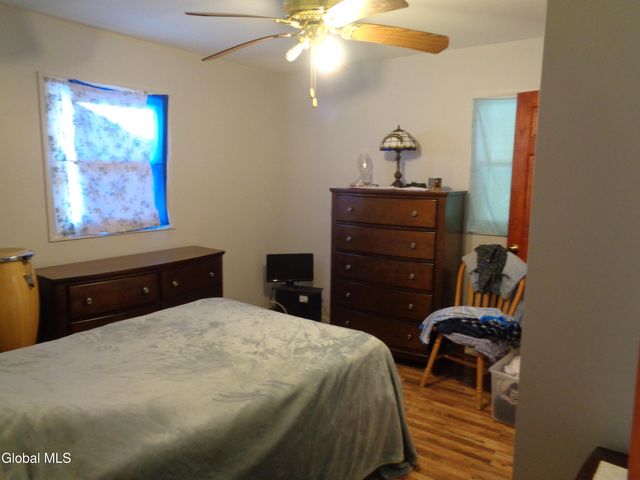 476 Bradford Road, Schenectady, NY 12304