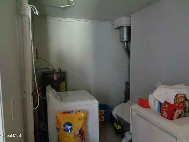 476 Bradford Road, Schenectady, NY 12304