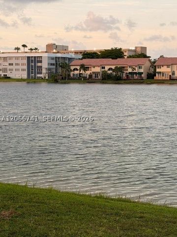 780 NE 199th St 207E, Miami, FL 33179