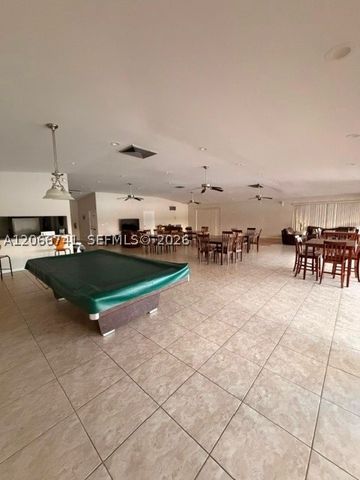 780 NE 199th St 207E, Miami, FL 33179