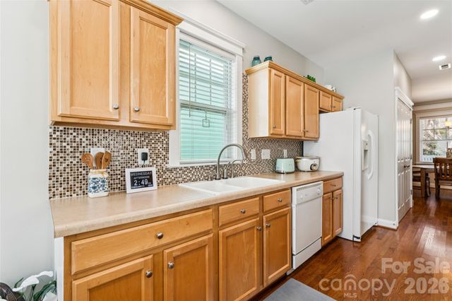 6748 Park Meadows Place, Huntersville, NC 28078