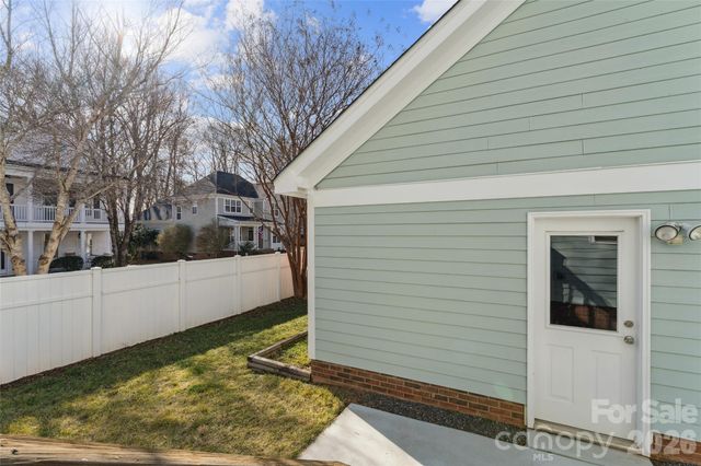 6748 Park Meadows Place, Huntersville, NC 28078