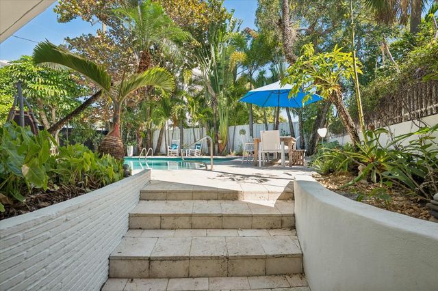 2609 NE 8th Street, Fort Lauderdale, FL 33304