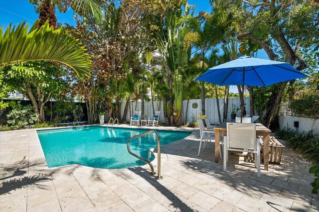 2609 NE 8th Street, Fort Lauderdale, FL 33304