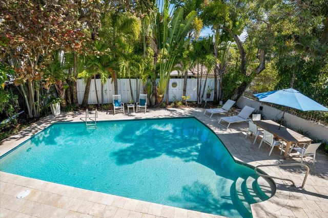 2609 NE 8th Street, Fort Lauderdale, FL 33304