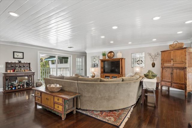 2609 NE 8th Street, Fort Lauderdale, FL 33304