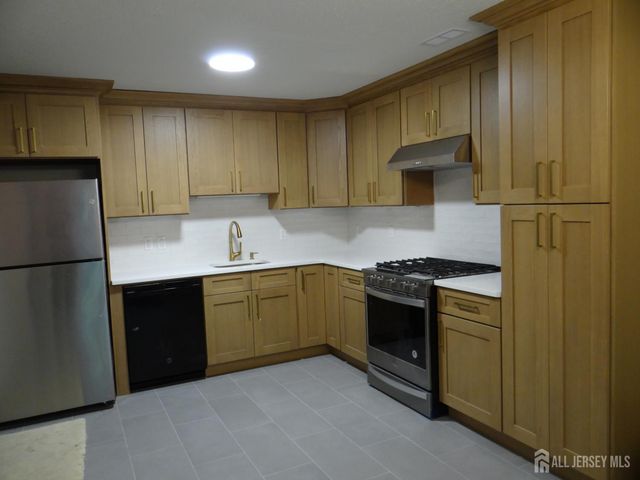 129 Prestwick Way, Edison, NJ 08820
