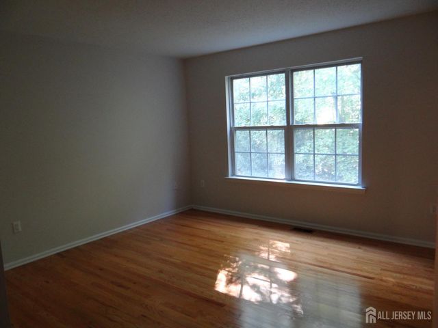 129 Prestwick Way, Edison, NJ 08820
