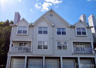 129 Prestwick Way, Edison, NJ 08820