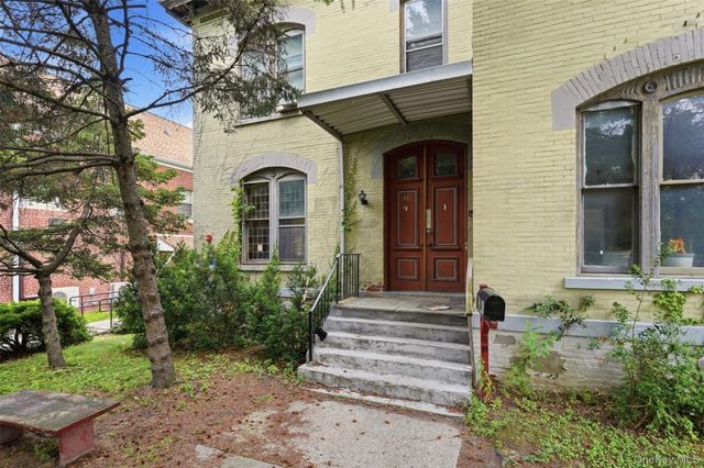 40 S Hamilton Street, Poughkeepsie, NY 12601