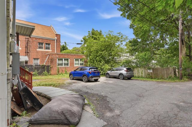 40 S Hamilton Street, Poughkeepsie, NY 12601
