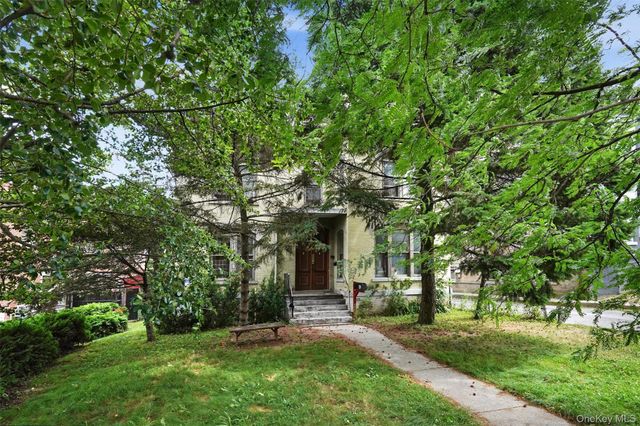 40 S Hamilton Street, Poughkeepsie, NY 12601