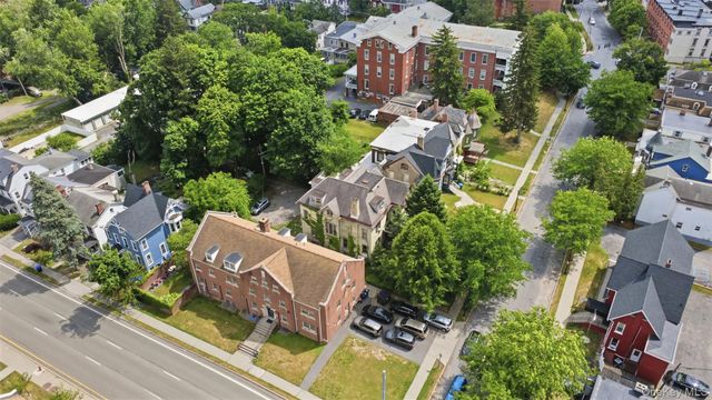 40 S Hamilton Street, Poughkeepsie, NY 12601