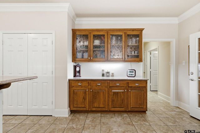 1857 Hollylake Cir, Tyler, TX 75703