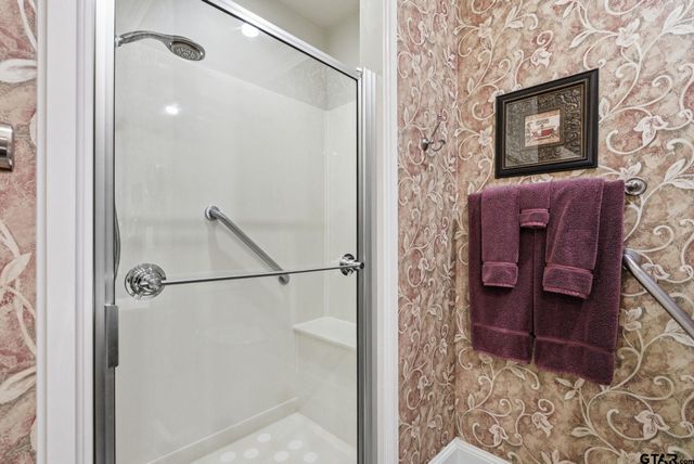 1857 Hollylake Cir, Tyler, TX 75703