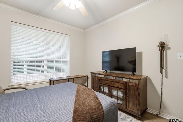 1857 Hollylake Cir, Tyler, TX 75703