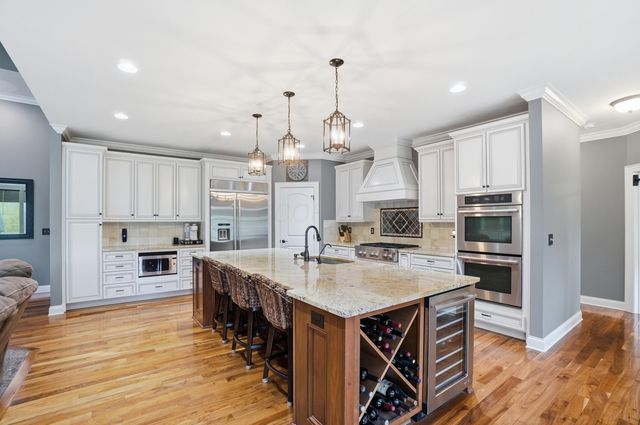 8415 Avalon Lane, Plain City, OH 43064