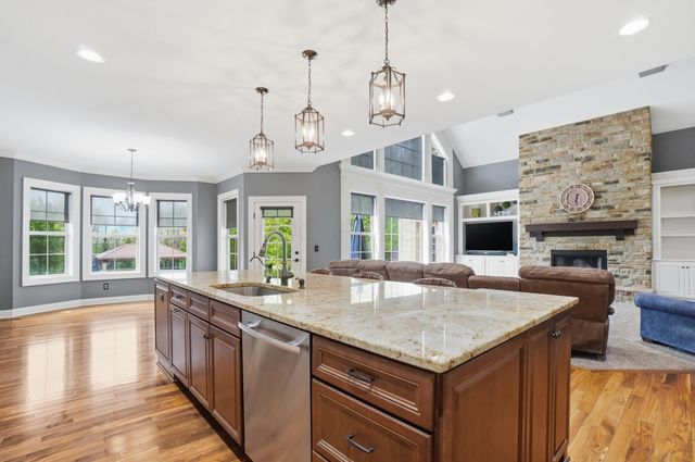 8415 Avalon Lane, Plain City, OH 43064