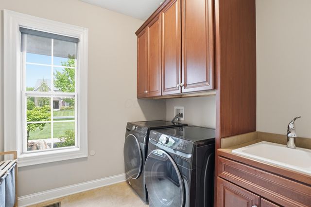 8415 Avalon Lane, Plain City, OH 43064