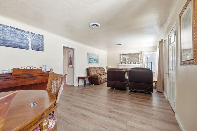 1705 Stetson Ave, Modesto, CA 95350