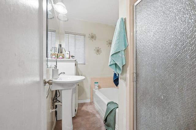 1705 Stetson Ave, Modesto, CA 95350