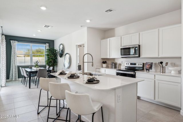 23941 W YAVAPAI Street, Buckeye, AZ 85326
