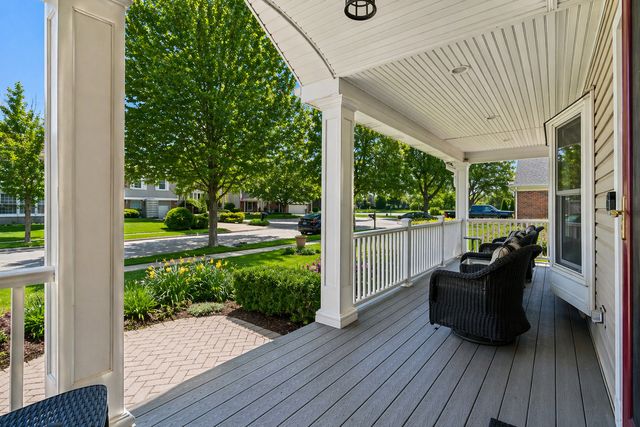 2025 Ivy Court, Schaumburg, IL 60194