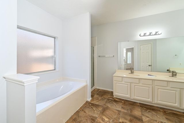 11125 31st Avenue N, Texas City, TX 77591