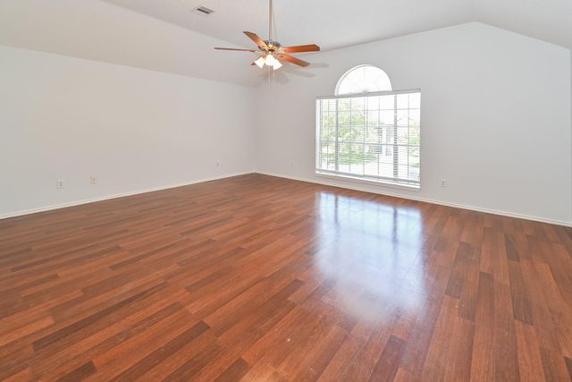 11125 31st Avenue N, Texas City, TX 77591