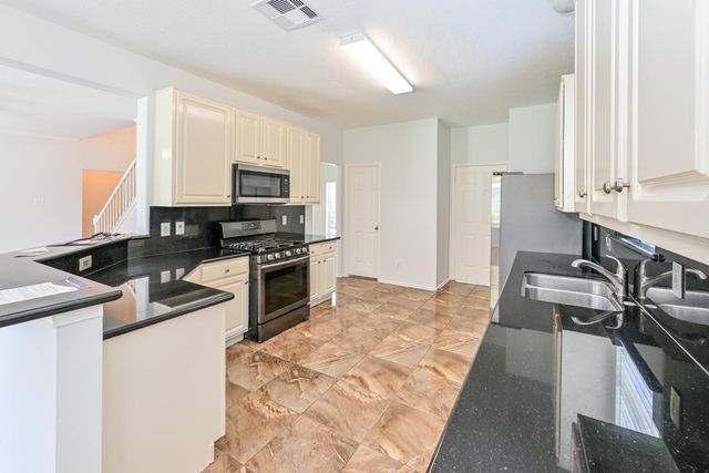 11125 31st Avenue N, Texas City, TX 77591