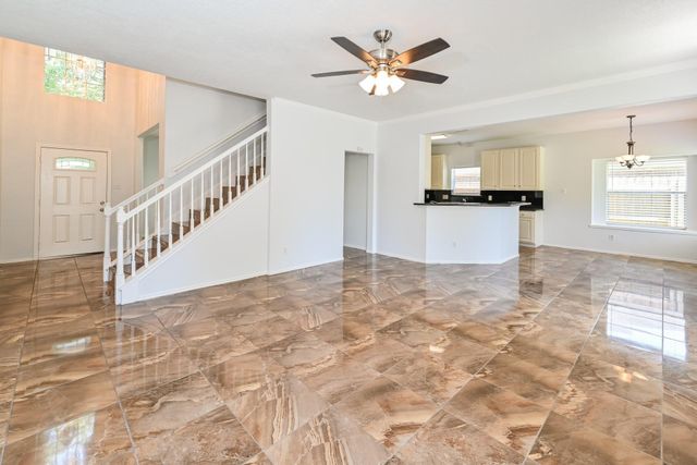 11125 31st Avenue N, Texas City, TX 77591