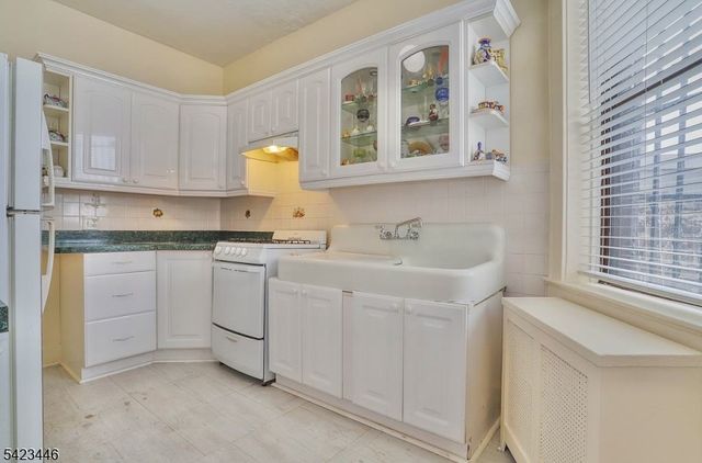33 62Nd St 4A, West New York Town, NJ 07093