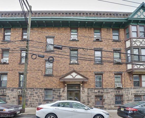 33 62Nd St 4A, West New York Town, NJ 07093