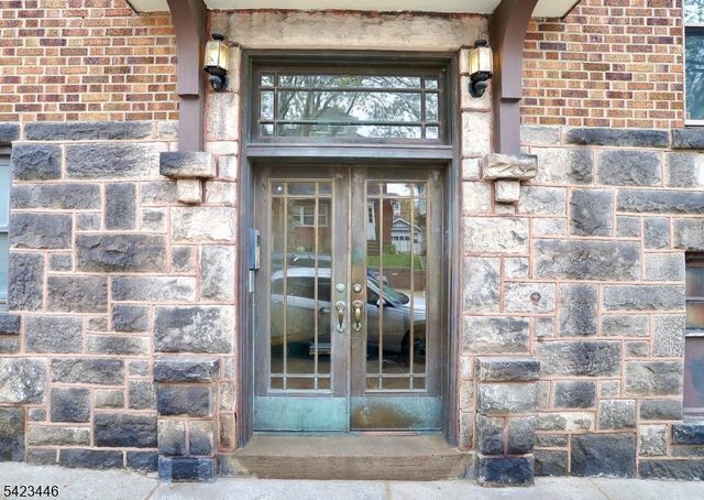 33 62Nd St 4A, West New York Town, NJ 07093