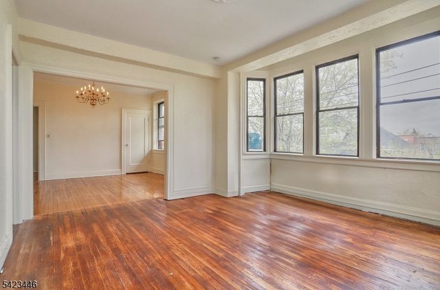 33 62Nd St 4A, West New York Town, NJ 07093