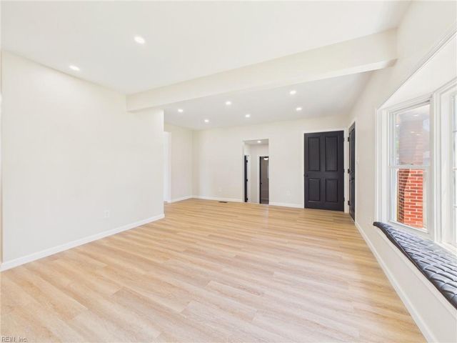 4801 Peachcreek LN, Virginia Beach, VA 23455