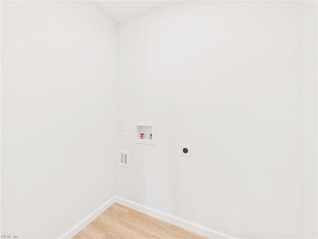 4801 Peachcreek LN, Virginia Beach, VA 23455