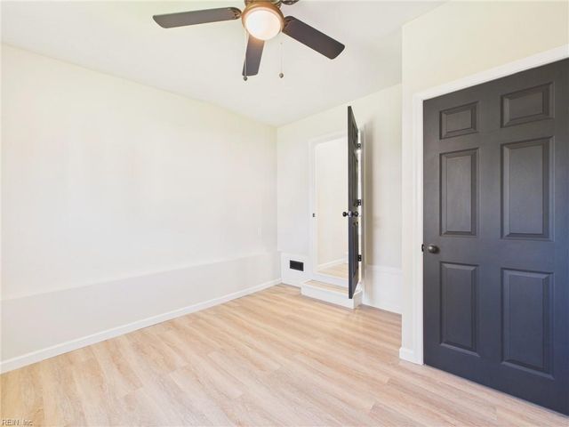 4801 Peachcreek LN, Virginia Beach, VA 23455