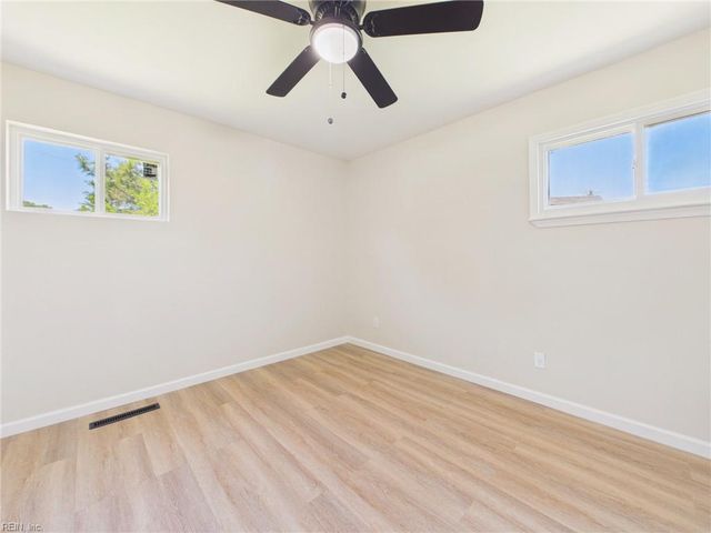 4801 Peachcreek LN, Virginia Beach, VA 23455