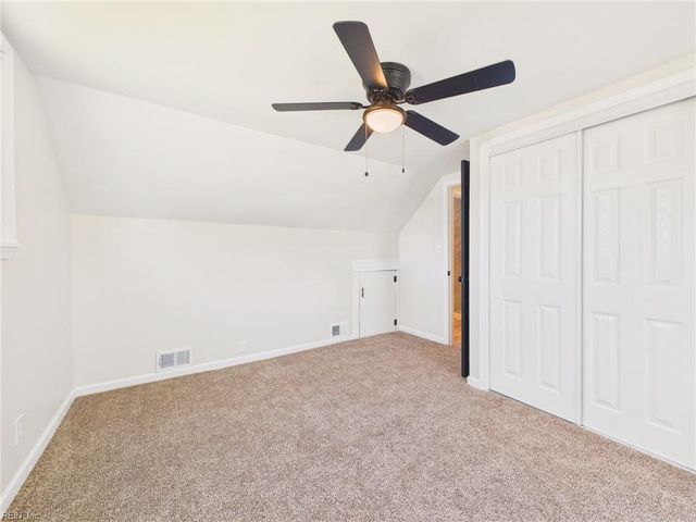 4801 Peachcreek LN, Virginia Beach, VA 23455