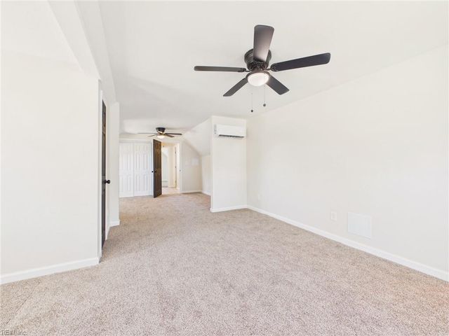 4801 Peachcreek LN, Virginia Beach, VA 23455