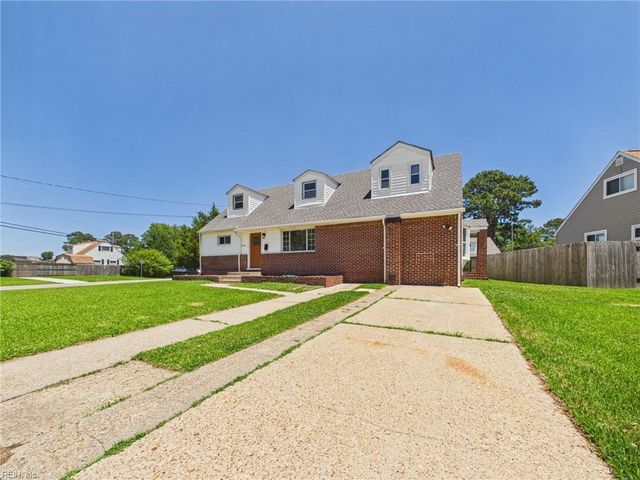 4801 Peachcreek LN, Virginia Beach, VA 23455