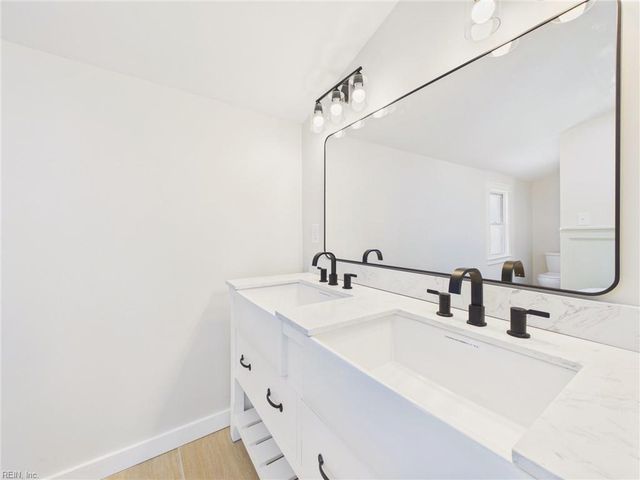 4801 Peachcreek LN, Virginia Beach, VA 23455