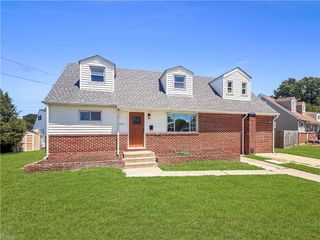 4801 Peachcreek LN, Virginia Beach, VA 23455