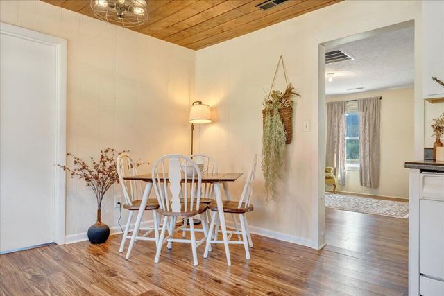 1006 Little Catawba Creek RD, Troutville, VA 24175