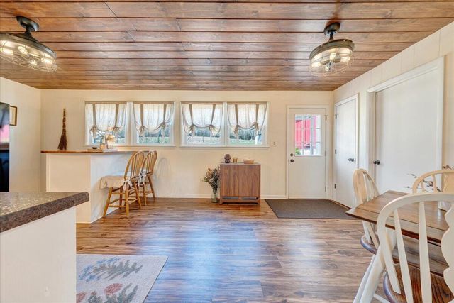 1006 Little Catawba Creek RD, Troutville, VA 24175
