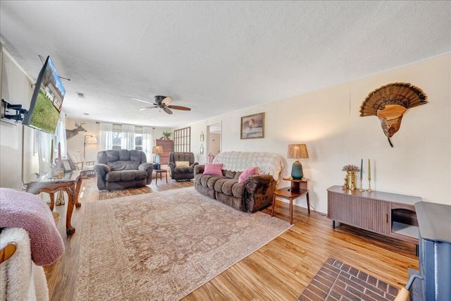1006 Little Catawba Creek RD, Troutville, VA 24175