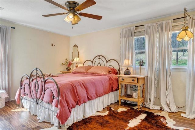 1006 Little Catawba Creek RD, Troutville, VA 24175