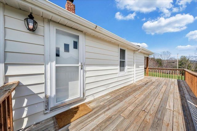 1006 Little Catawba Creek RD, Troutville, VA 24175