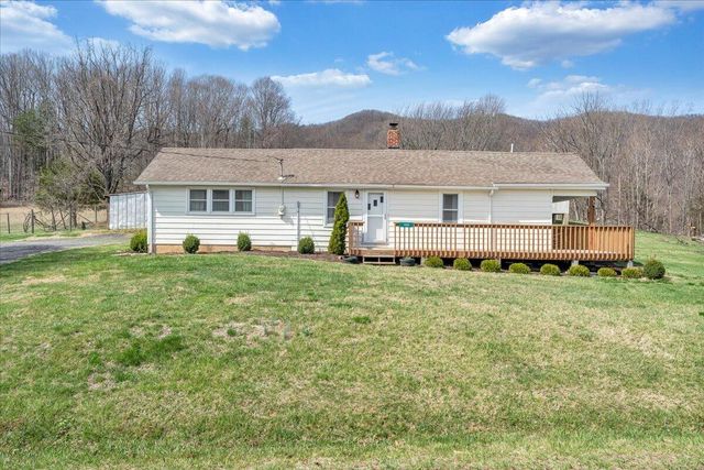 1006 Little Catawba Creek RD, Troutville, VA 24175